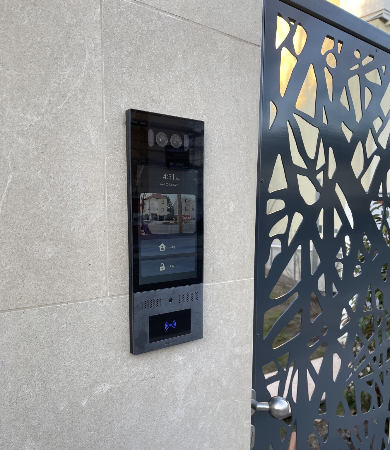 Integrated intercom and entry system